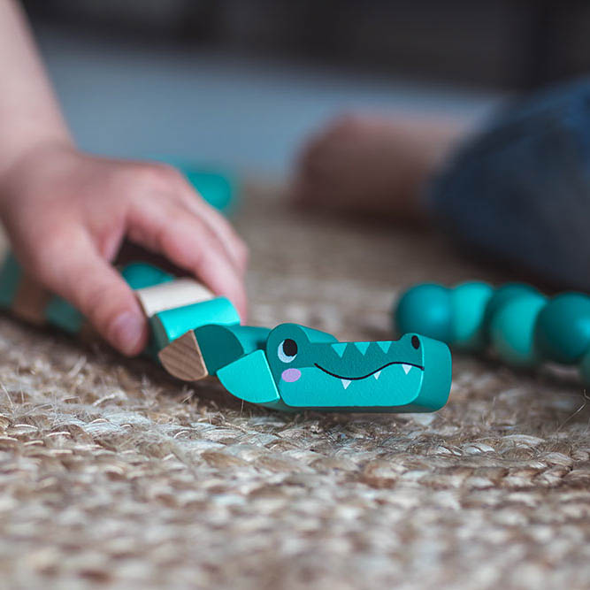 Janod Gąsienica Układanka Drewniana 2+ Elastyczna