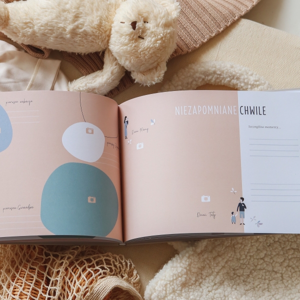 Snap the moment, Album na zdjęcia dla dziecka "Moja historia" Róż