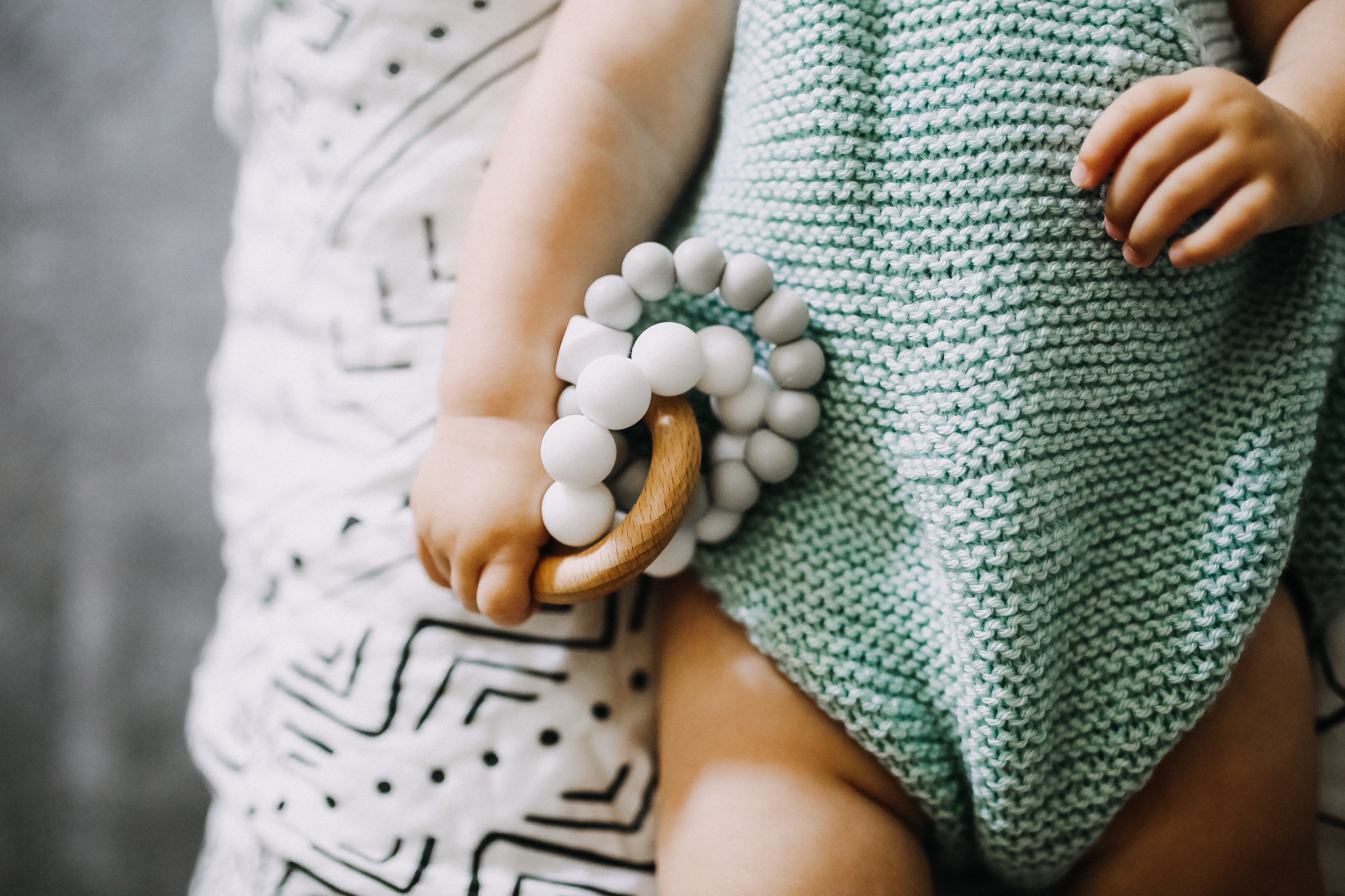 LouLou Lollipop Gryzak Silikonowo-Drewniany Golden Mustard 0+