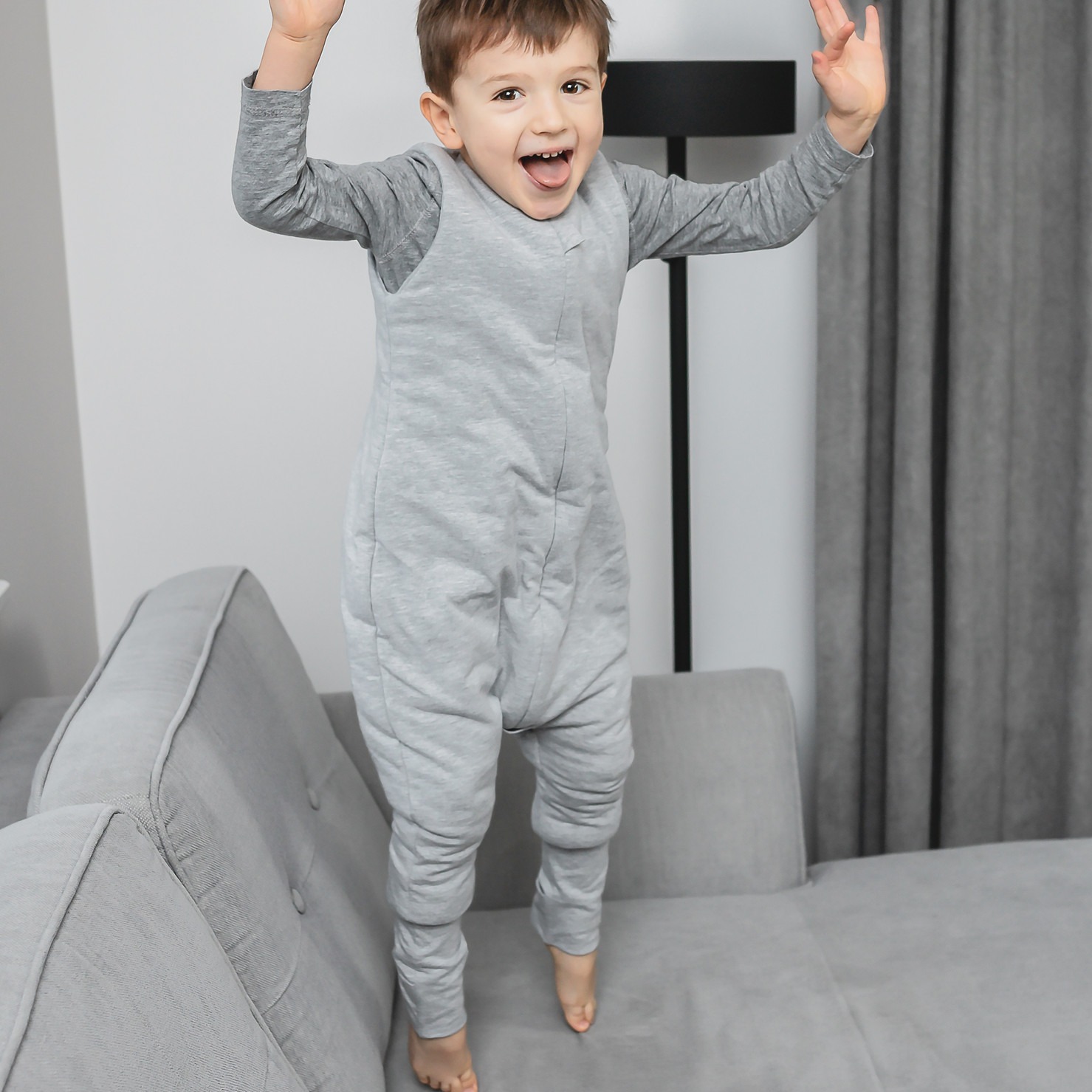 Sleepee Śpiworek z nóżkami Szare/Czarne Kropki M (3-4 lata)