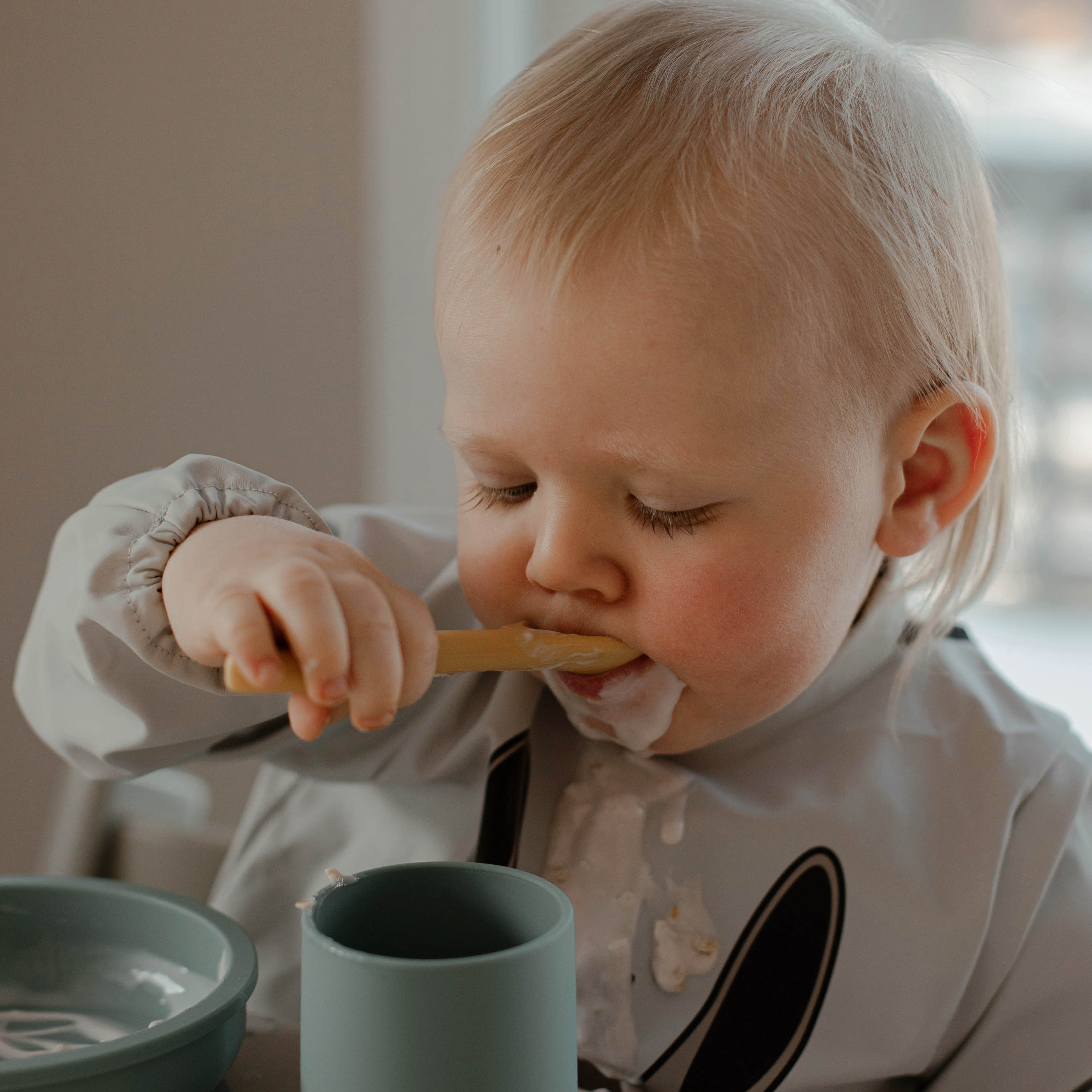 Baby Livia Kubeczek Blue Surf 6m+