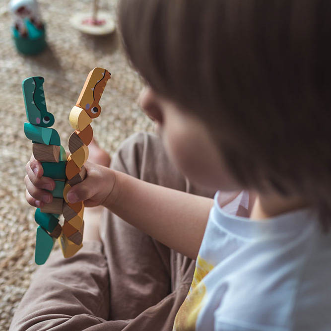 Janod, Drewniana elastyczna układanka Wąż + Krokodyl