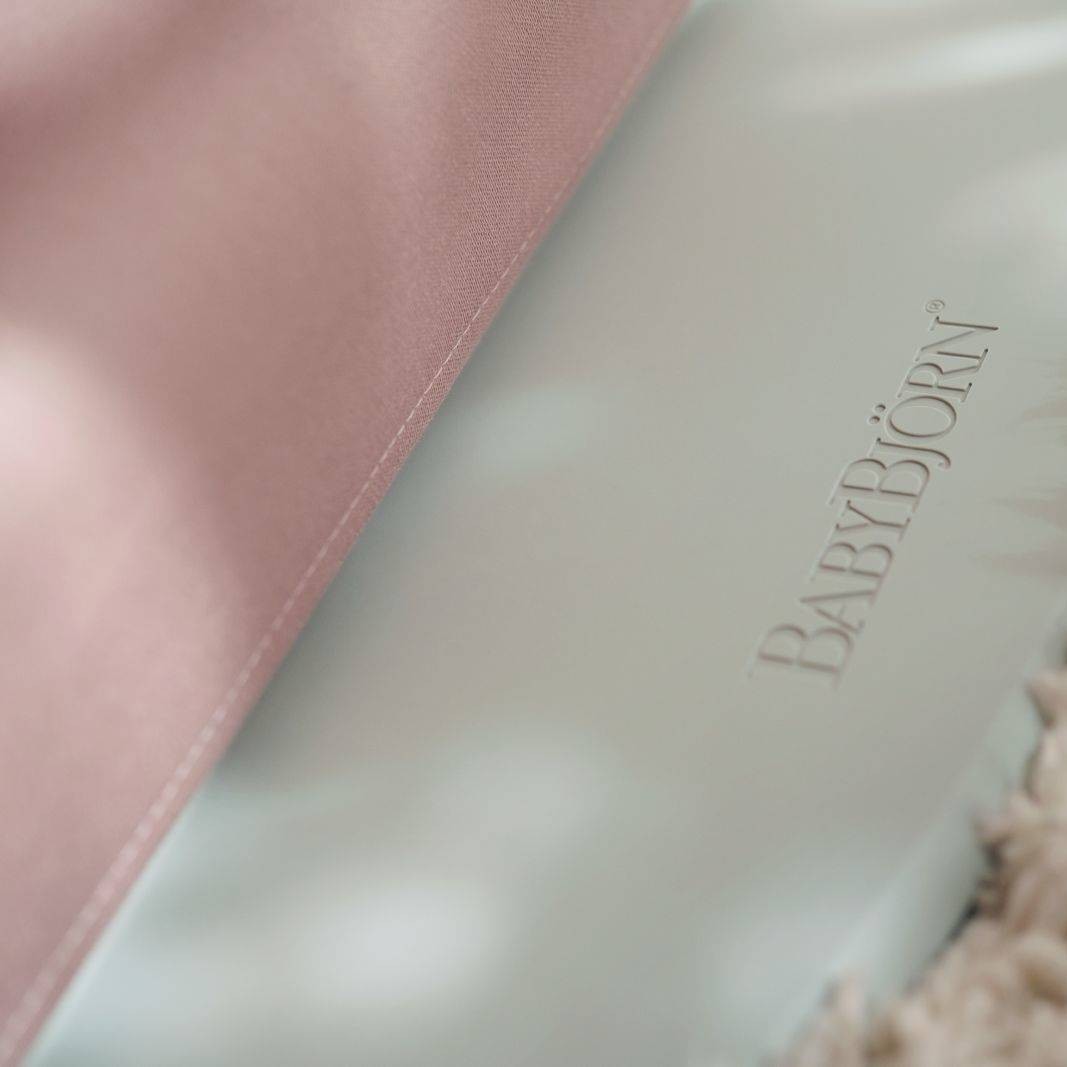 BabyBjorn Leżaczek Bliss Cotton Petal Quilt 0+