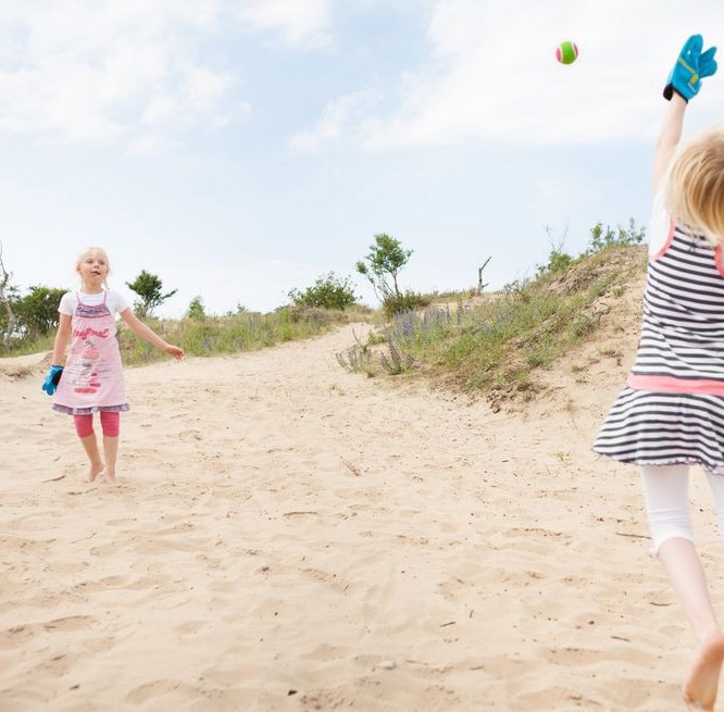 Zestaw Rękawice z Piłką - Zabawa Aktywna 3+