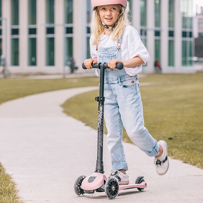 Scoot & Ride Hulajnoga Highwaykick 3 LED Rose 3+