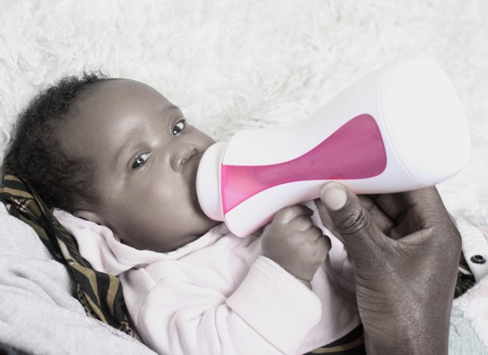 Butelka iiamo go samopodgrzewająca się biało-różowa 0+