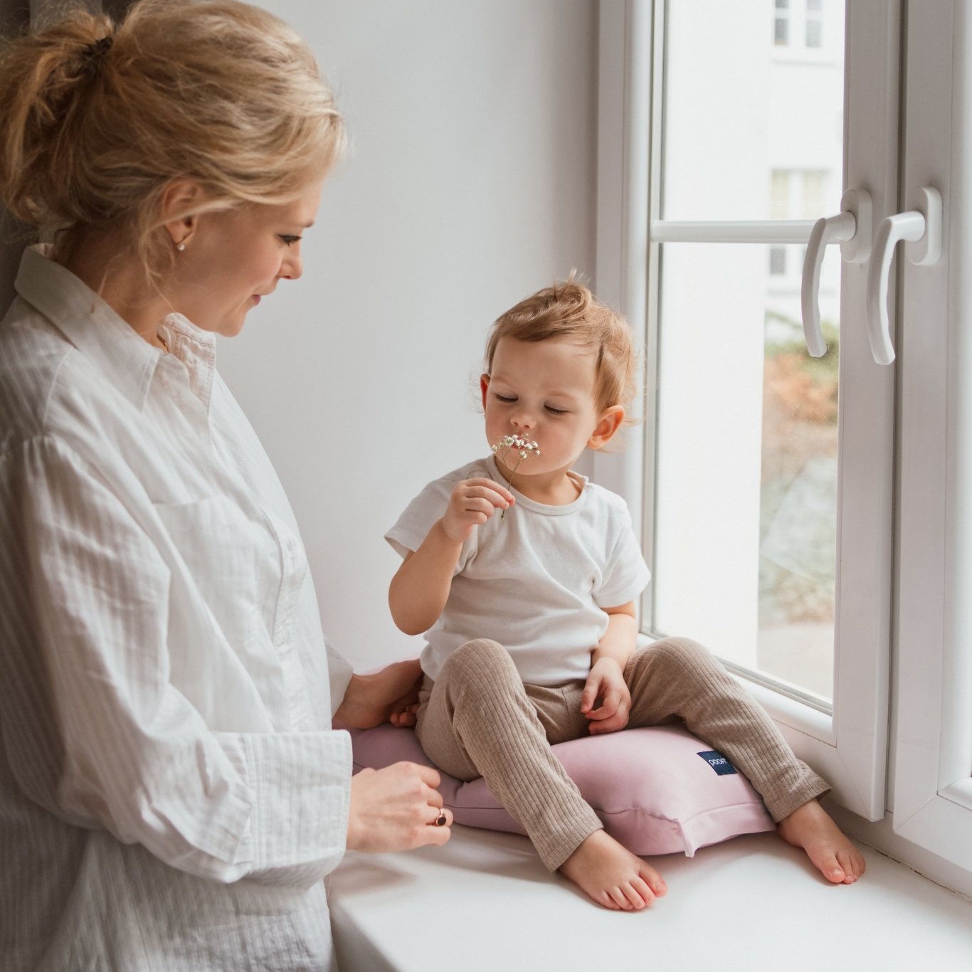 Poofi Poduszka do karmienia na rękę - dusty blue