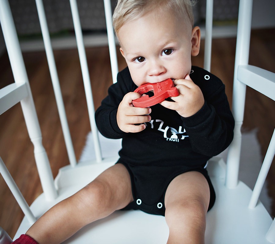 Lullalove Gryzak Mr B z kauczuku naturalnego 3+