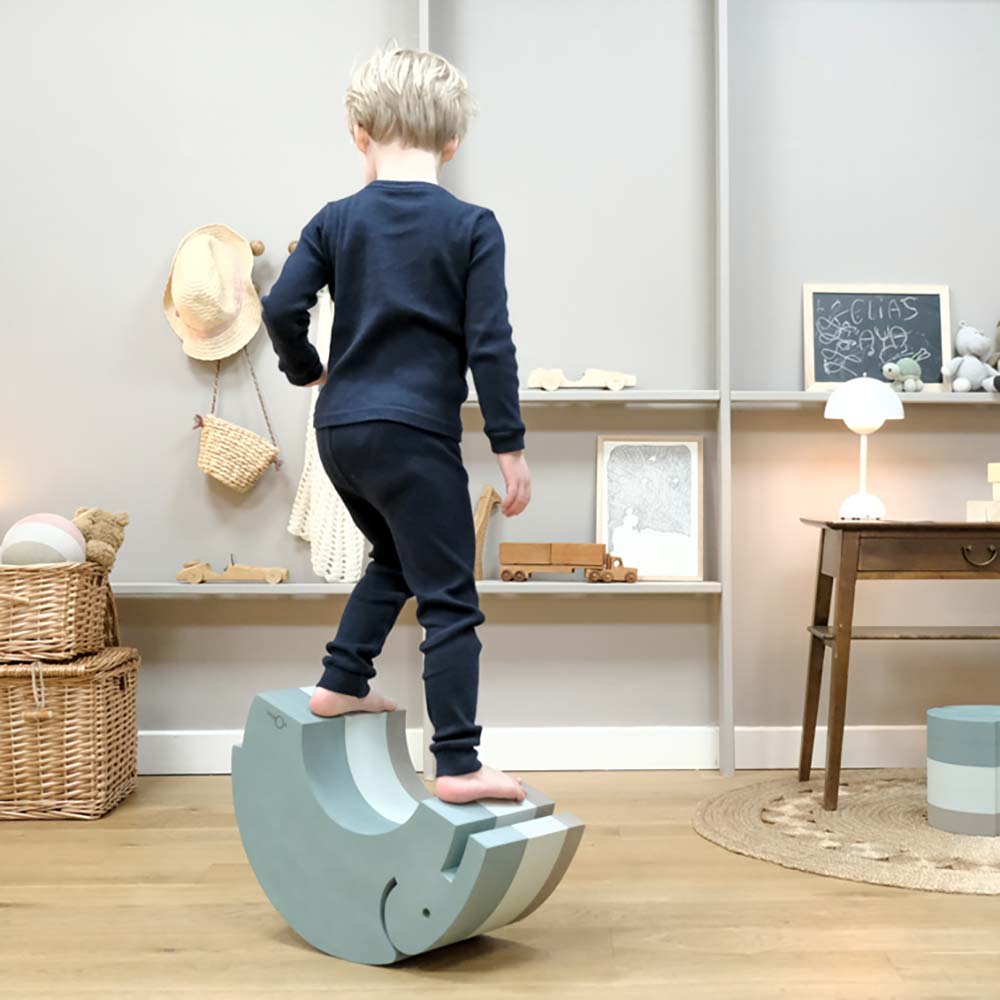 Zabawka ruchowa wspierająca sensorykę i motorykę Słoń bObles M Green haze