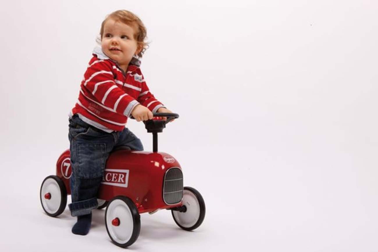 Baghera Jeździk Racer czarny 12mc+