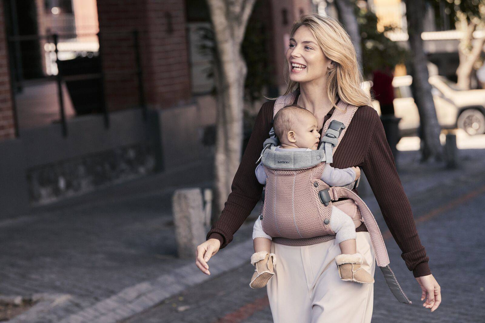 BabyBjorn Nosidełko Harmony 3D Mesh Zgaszony Róż 0–3