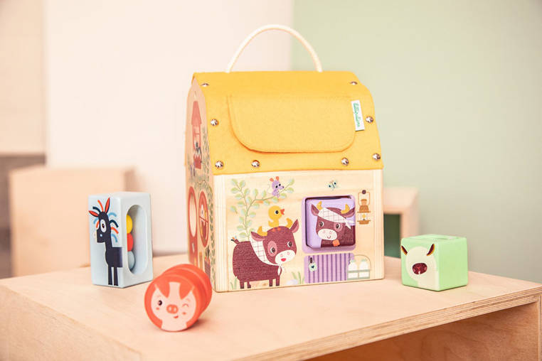 Lilliputiens, Drewniany domek dźwiękowy Farma