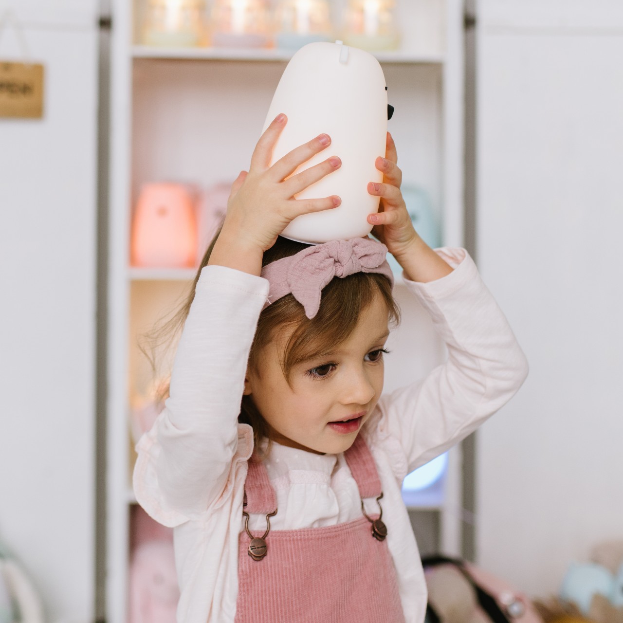 Rabbit&Friends, Lampka miś różowy z pilotem