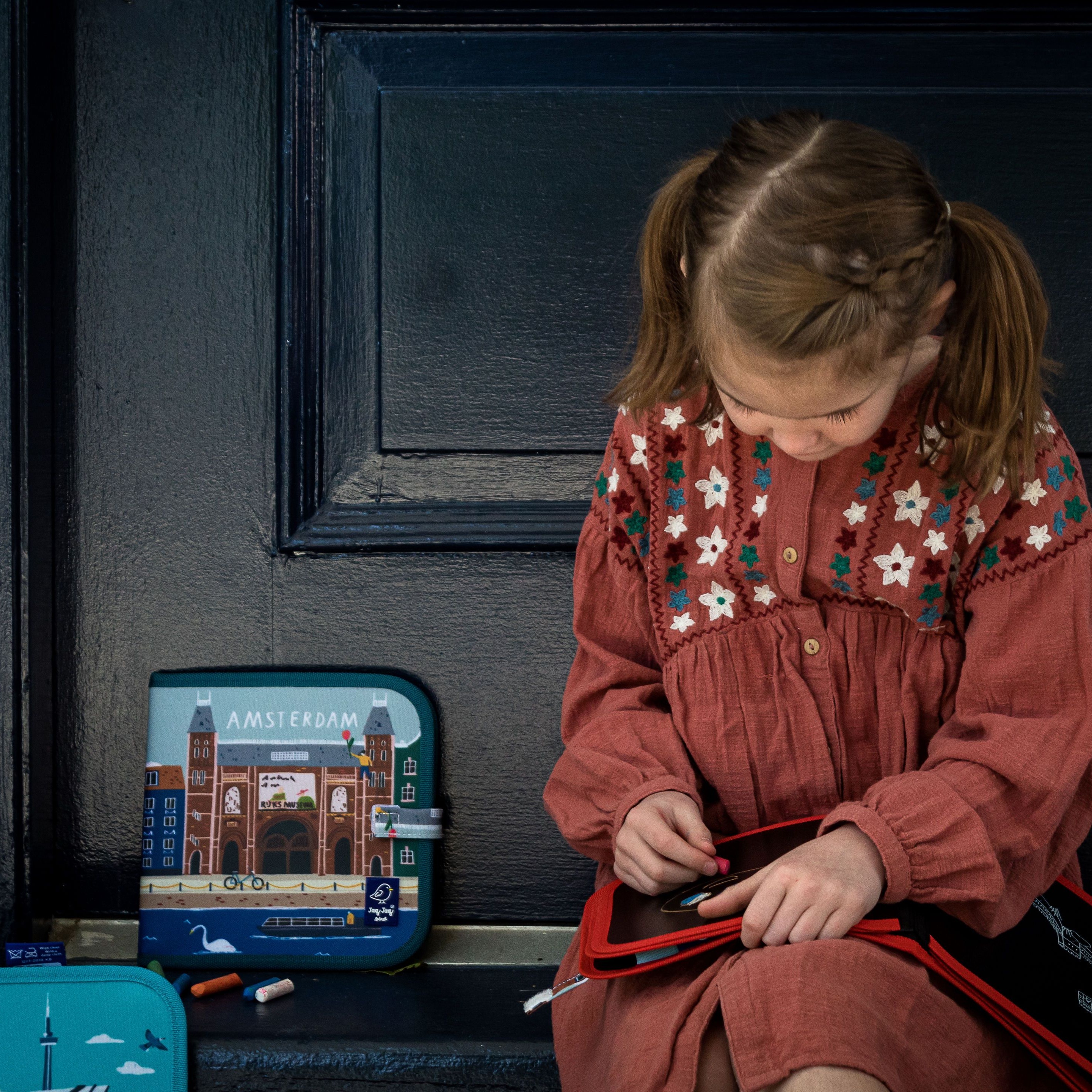 Jaq Jaq Bird Color It Book Amsterdam - Kolorowanka Wielokrotnego Użytku 3+