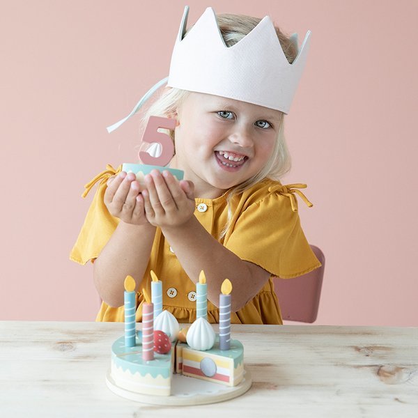 Little Dutch, Drewniany torcik urodzinowy