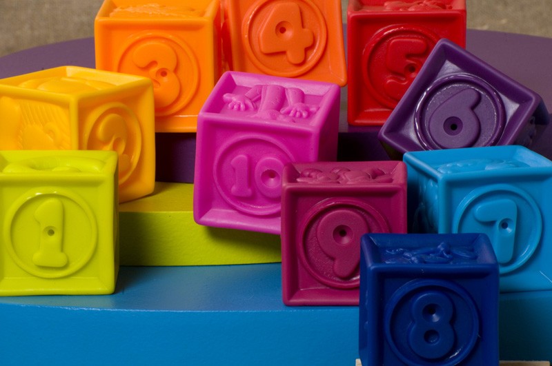 Btoys Miękkie klocki z cyferkami 10el 6m+