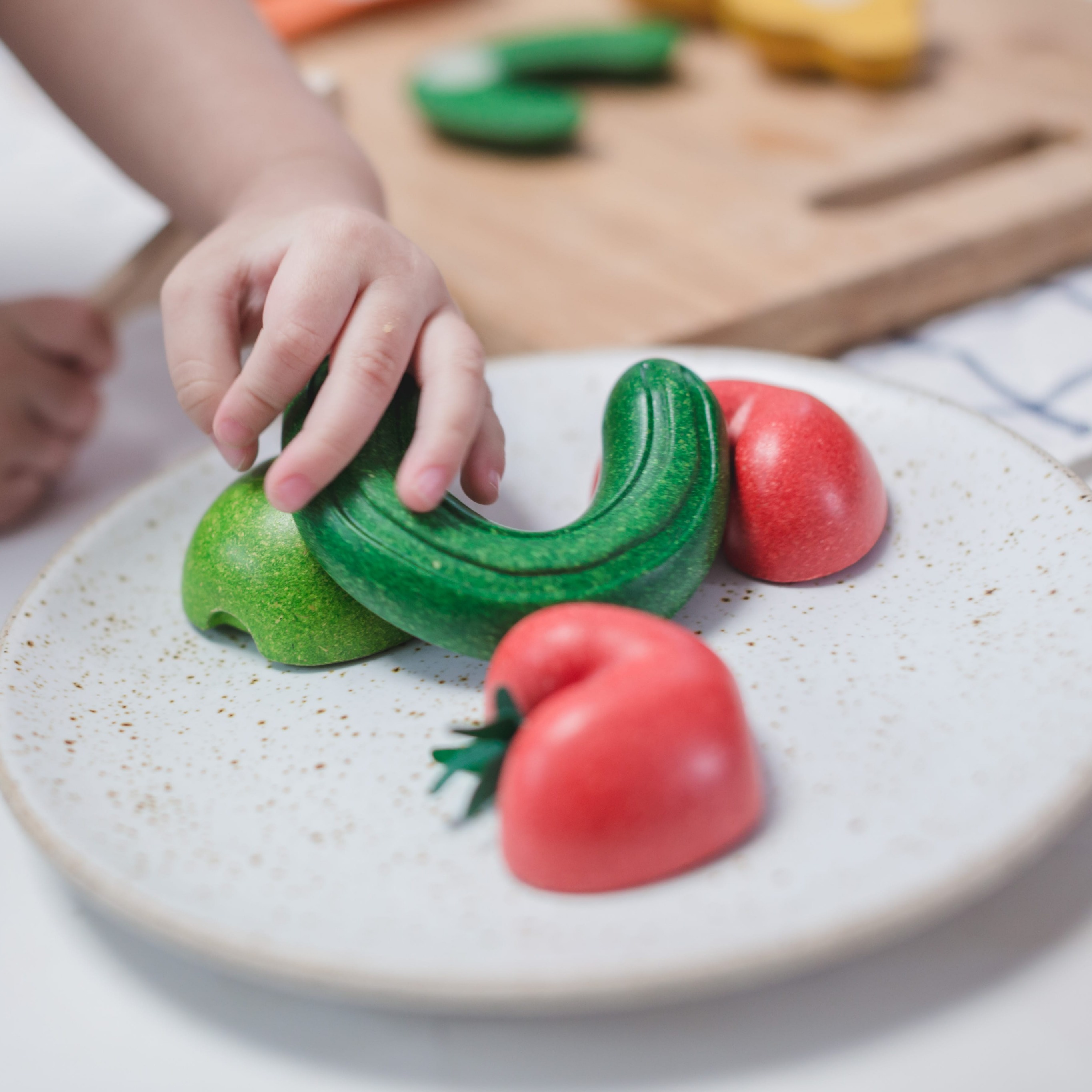 Plan Toys Owoce i Warzywa Niedoskonałe 7el 18m+