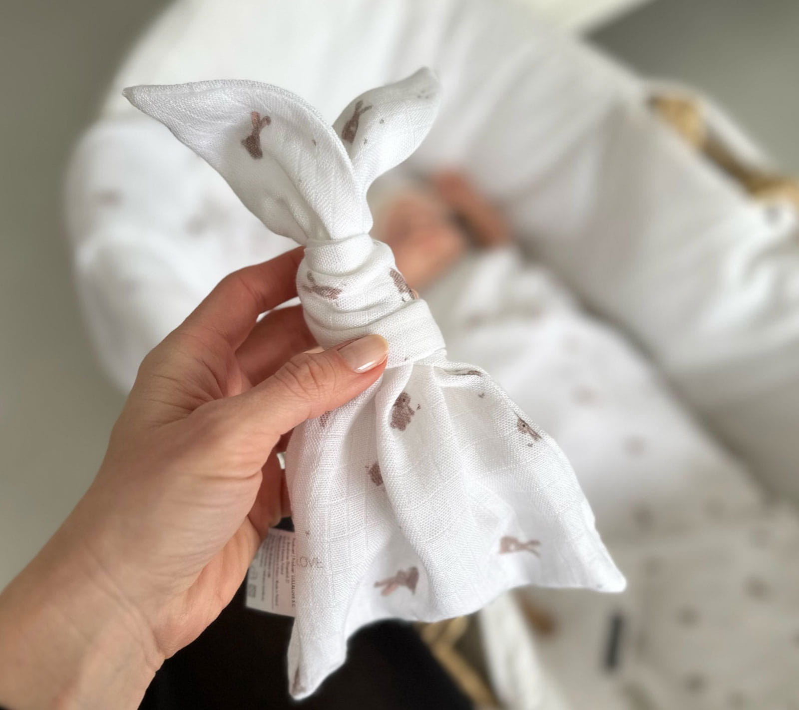 Lullalove,  Doudou - beżowe króliczki