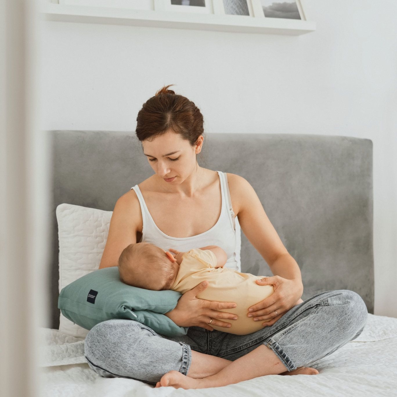 Poofi Poduszka do karmienia na rękę - Piwonia 0+