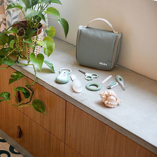 Beaba Kosmetyczka z akcesoriami Sage green 0+