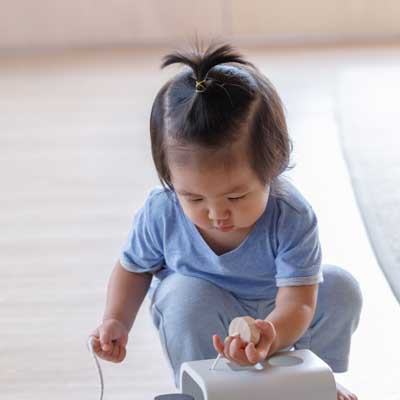 Plan Toys Autobus Sorter Kształtów 12m+