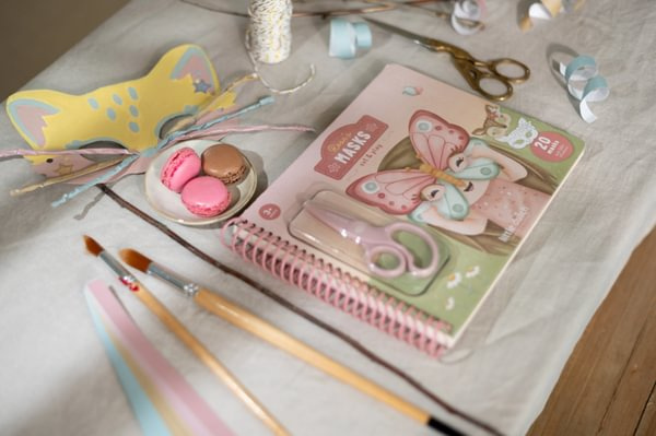 Little Dutch Kreatywny zeszyt z nożyczkami Rosa & Friends 3+