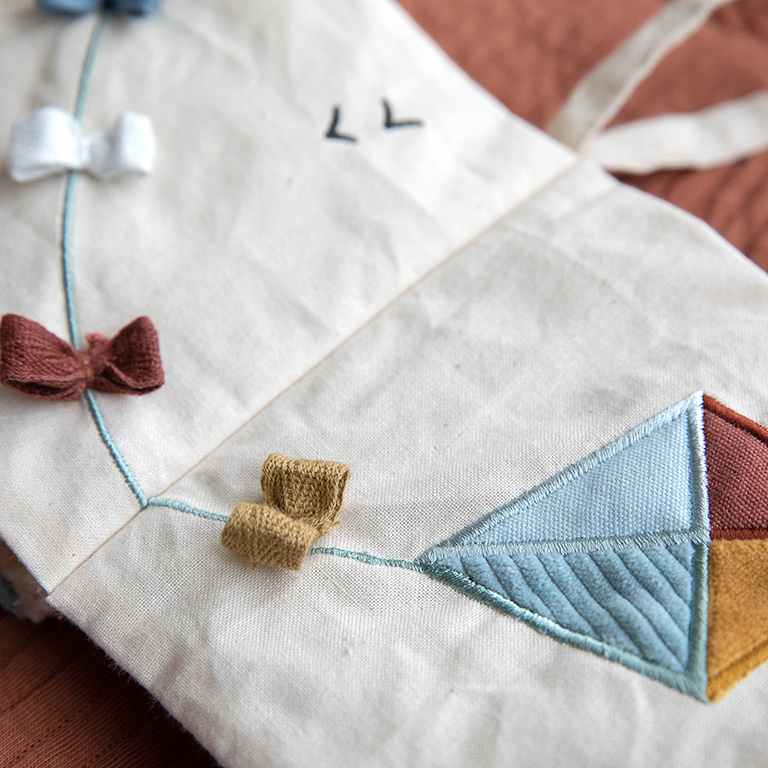 Little Dutch Książeczka Aktywizująca Tęcza 0m+