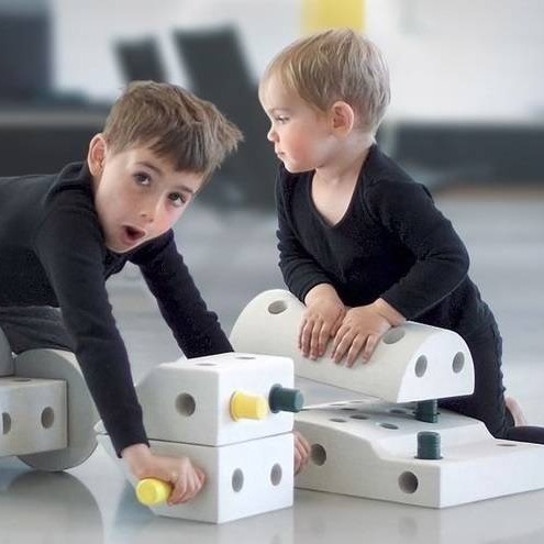 MODU Dreamer Kit 12w1 Jeździk i Klocki Czerwone 1+