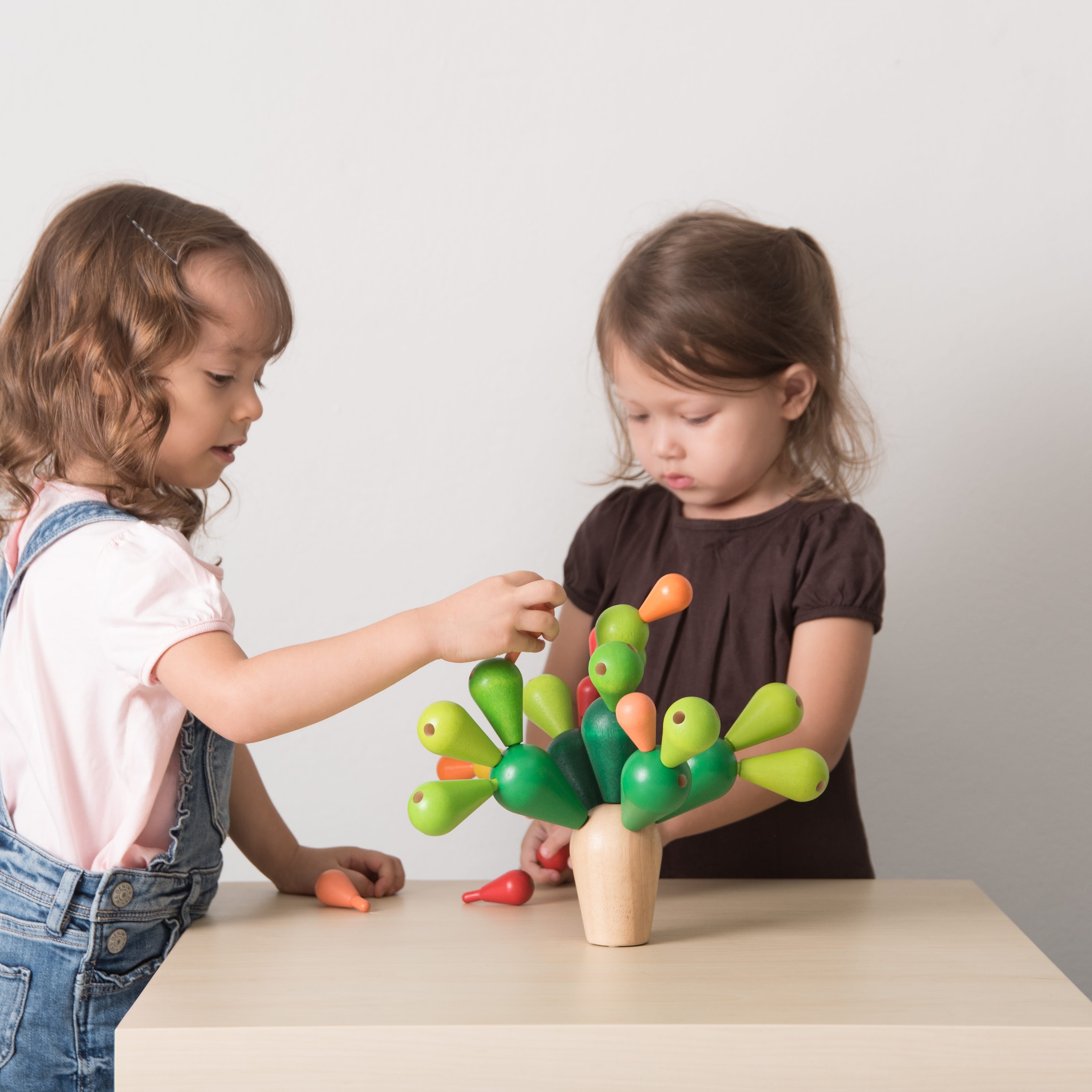 Plan Toys Balansujący kaktus - Zręcznościowa 3+