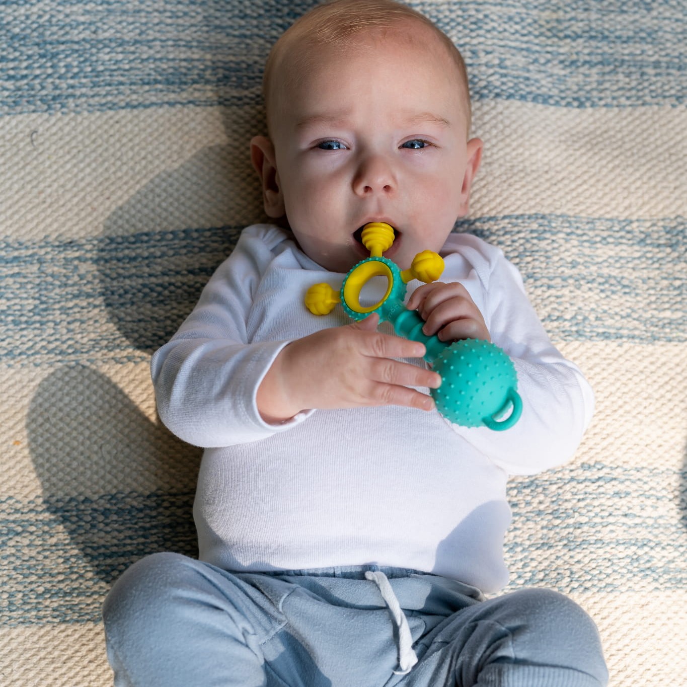 Mobi, Gumlii Gryzak z Grzechotką