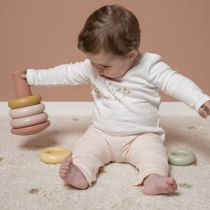 Little Dutch Piramida Różowa Sortowanie 5 Pierścieni 6m+