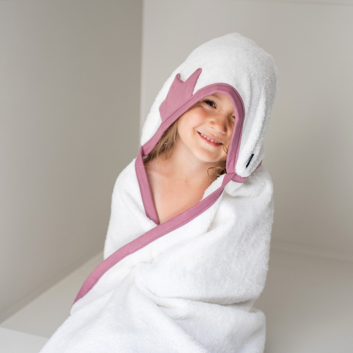 Poofi Ręcznik Princess piwonia 130x70cm dla dzieci