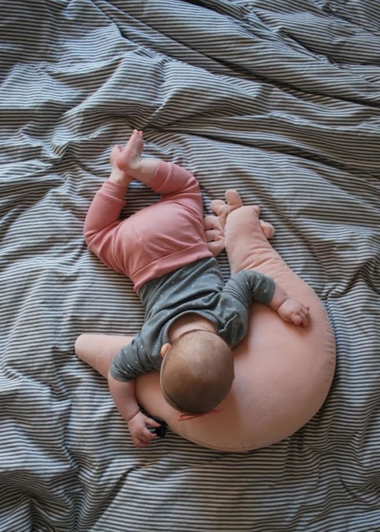 La Millou Kura Babci Dany Velvet Dove Blue | Poduszka do karmienia