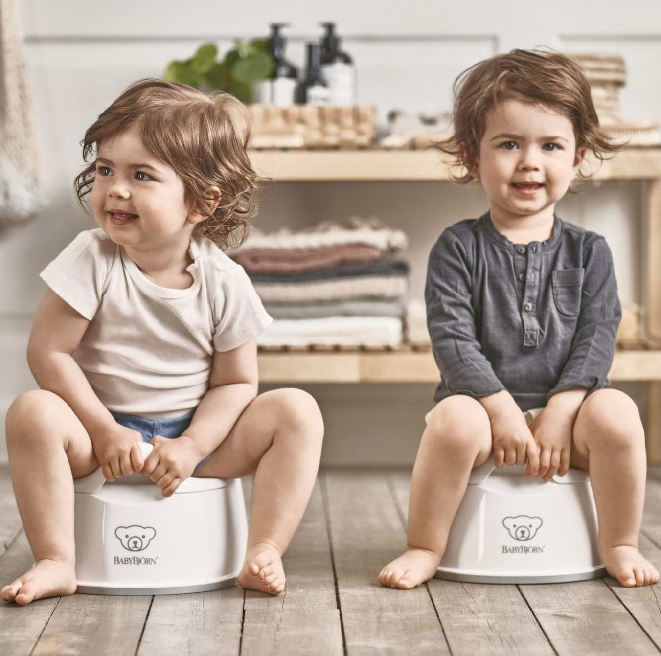 BabyBjorn Nocnik Smart Biały 6m+