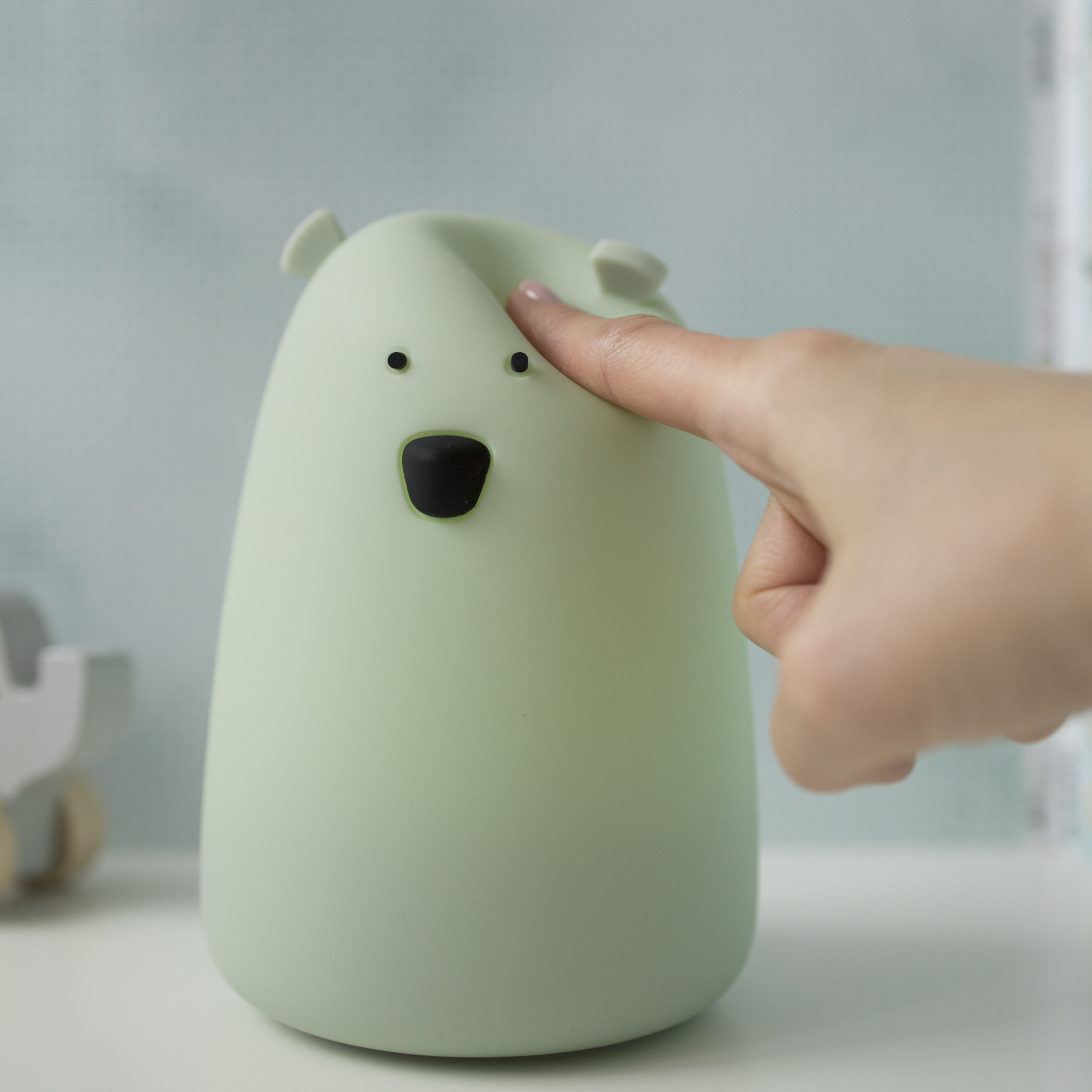 Rabbit&Friends, Lampka Silikonowa duży miś Szałwiowwy