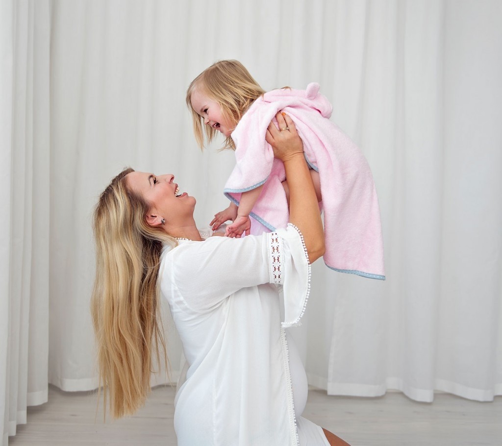 LULLALOVE Ponczo Kąpielowe Pastelowe Różowe 1-4 lata