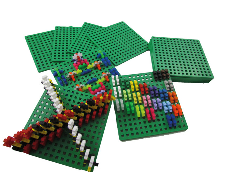 Plus-Plus Mini Basic 4000 sztuk z płytkami - Konstrukcyjne 5+