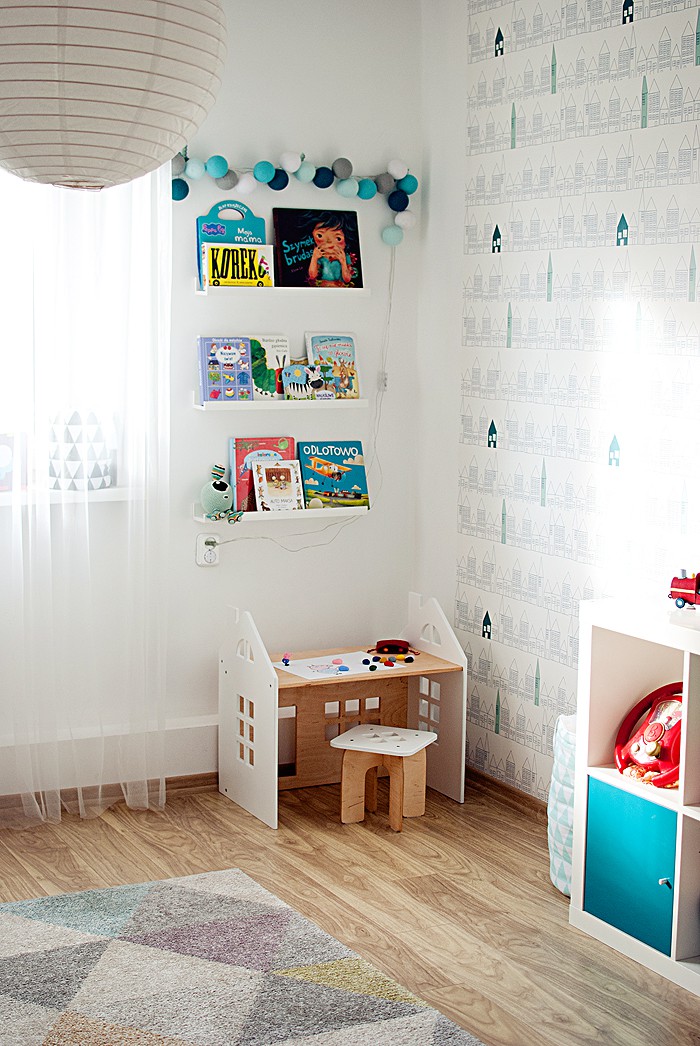 Planeco Biurko Kajtek z Taboretem Białe 1+