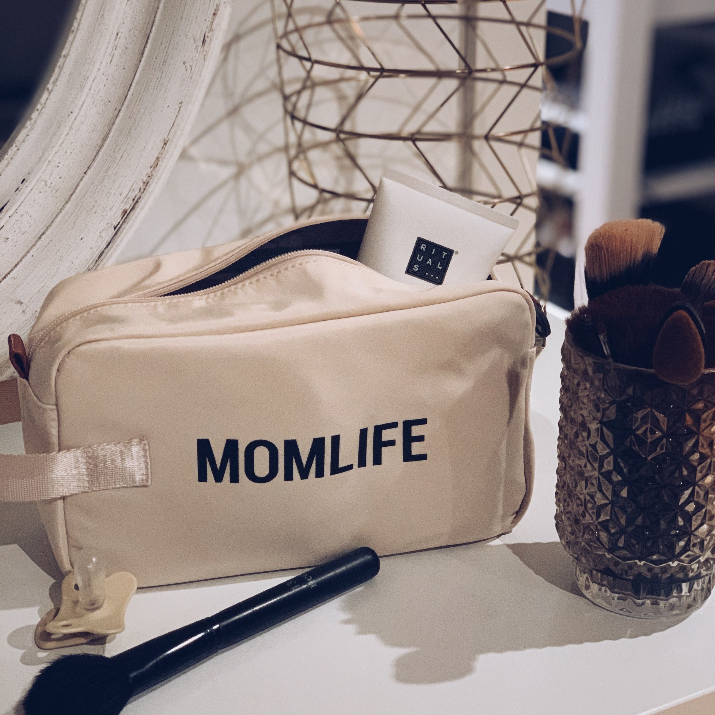 Childhome Kosmetyczka Momlife Kremowa 0+