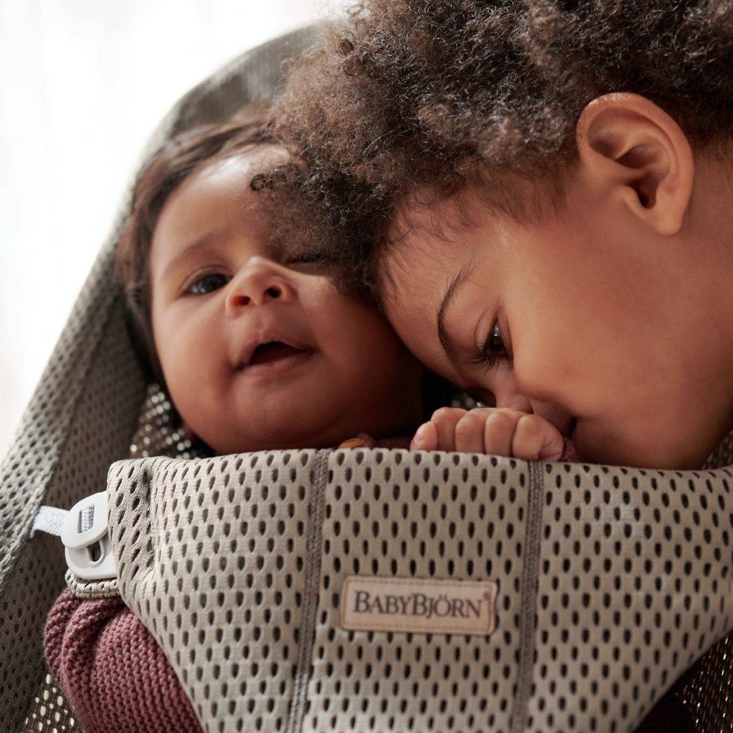 BabyBjorn Leżaczek Bliss Mesh - Szary Beż 0+