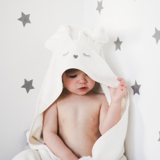 Samiboo Ręcznik Bambusowy Kapturek Króliczek Kremowy 80x80