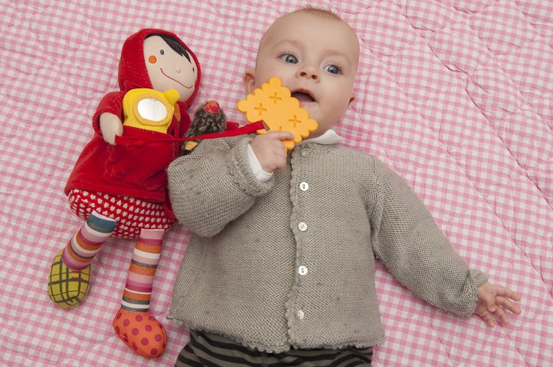 Ebulobo Interaktywny Czerwony Kapturek 12m+