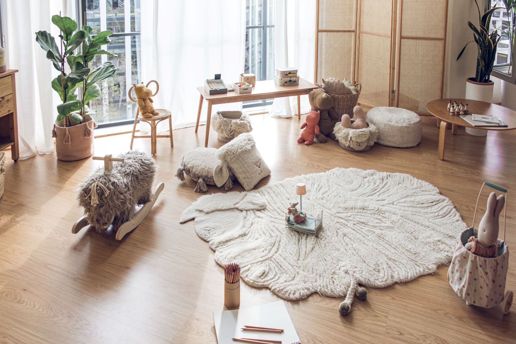 Lorena Canals Poduszka wełniana Pink Nose Sheep 35×35 cm