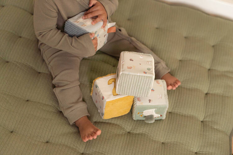 Little Dutch Miękkie Kostki Aktywizujące Little Farm 0+