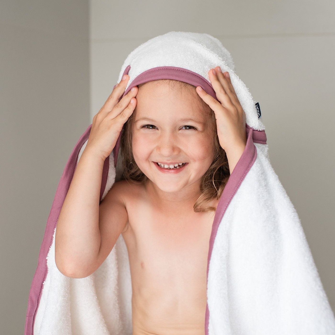 Poofi Ręcznik Princess piwonia 130x70cm dla dzieci