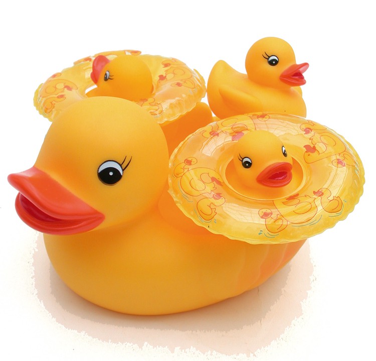 Zestaw do kąpieli - rodzina kaczek 4 szt. 3+