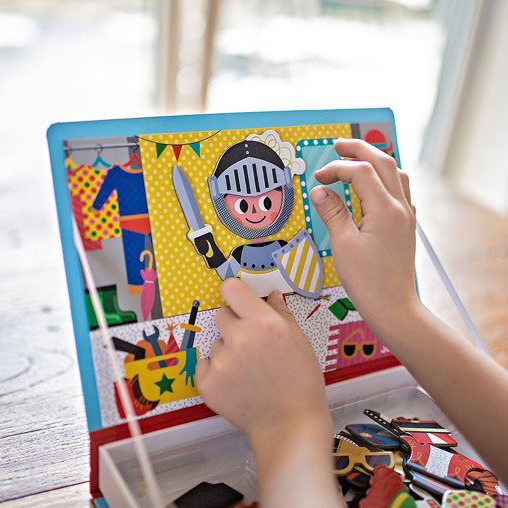 Janod Magnetibook Układanka Magnetyczna Kostiumy Chłopiec 3+