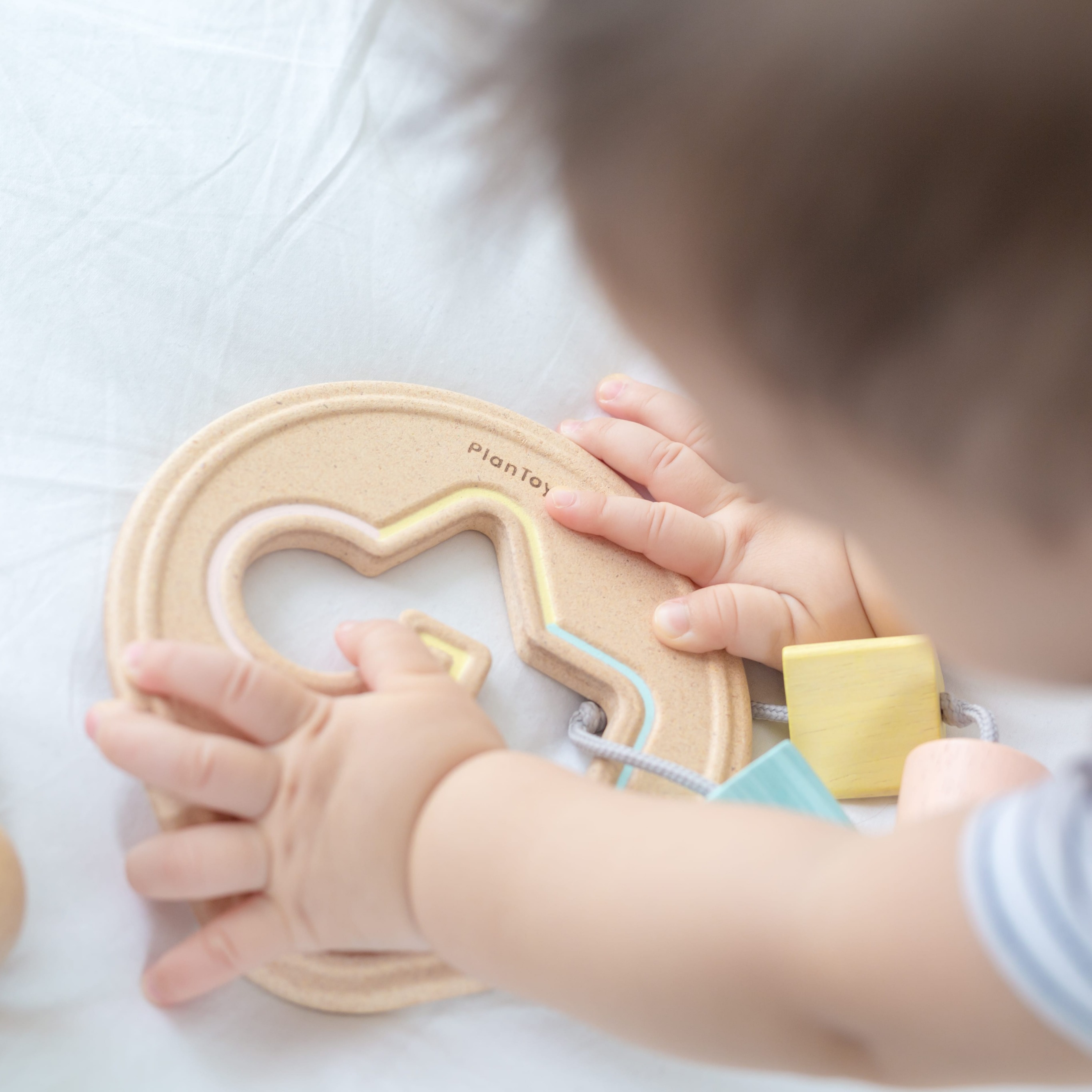 Plan Toys Pastelowy pierwszy sorter 12m+