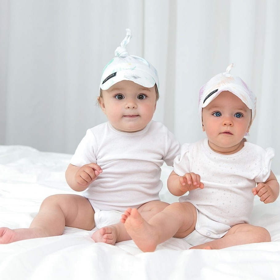 Lullalove Chustka z Daszkiem Rose Garden 0-6m