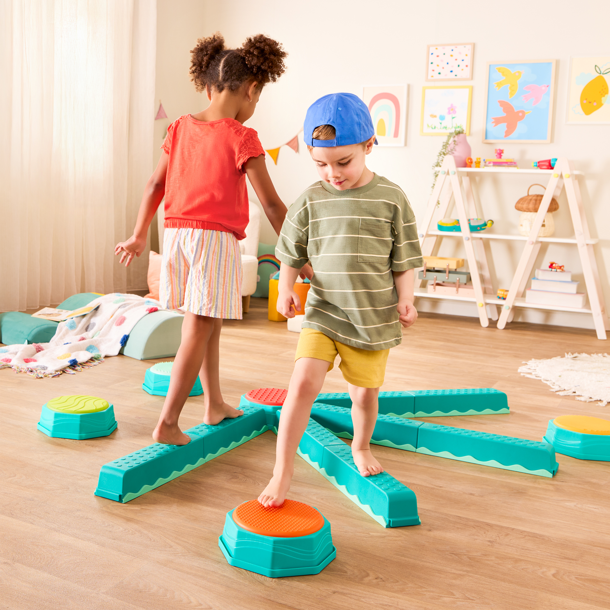 Balance & Build Set – Kombinacyjna Ścieżka Sensoryczna dla dzieci B.Toys